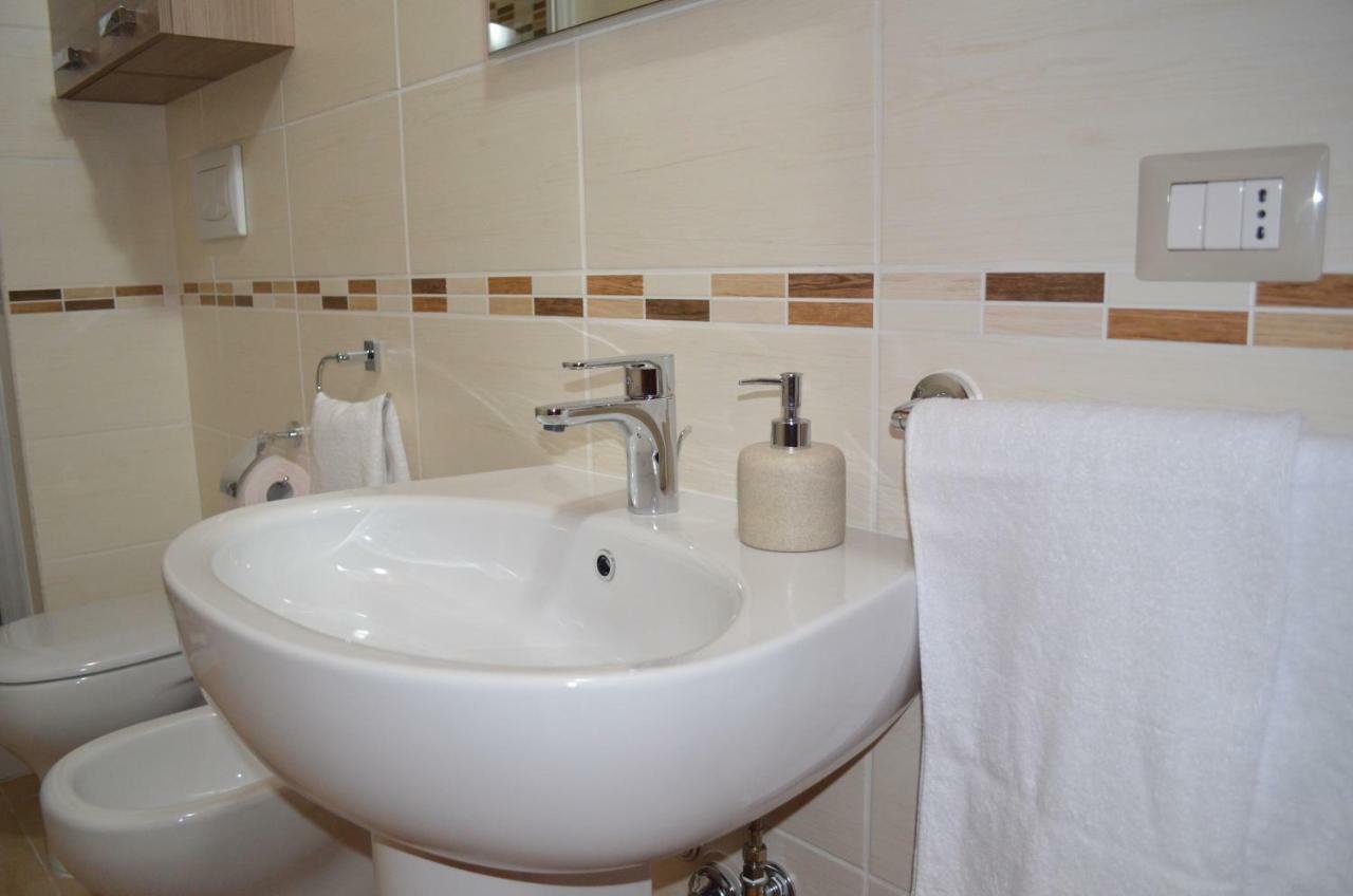 Casa Vacanze La Pavoncella Iglesias Ngoại thất bức ảnh