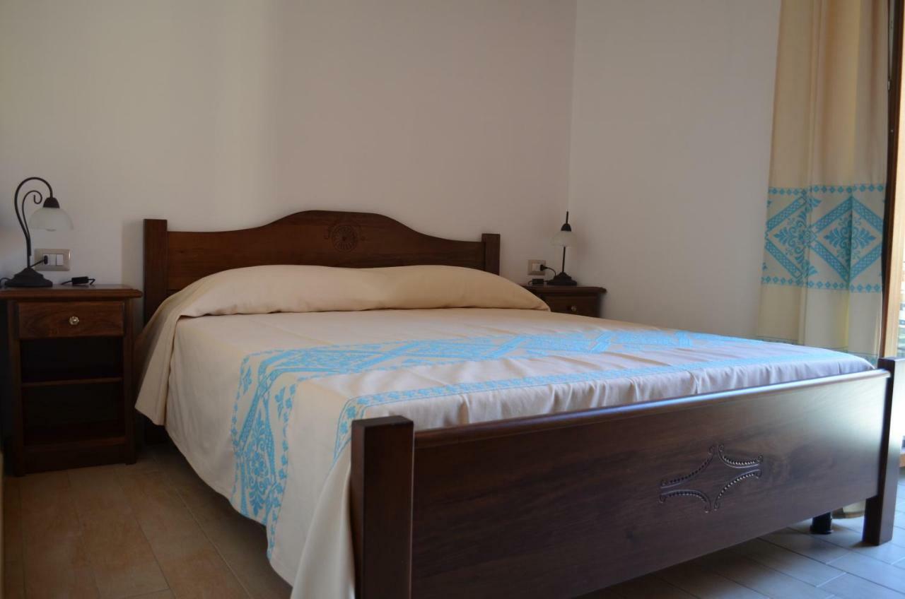 Casa Vacanze La Pavoncella Iglesias Ngoại thất bức ảnh