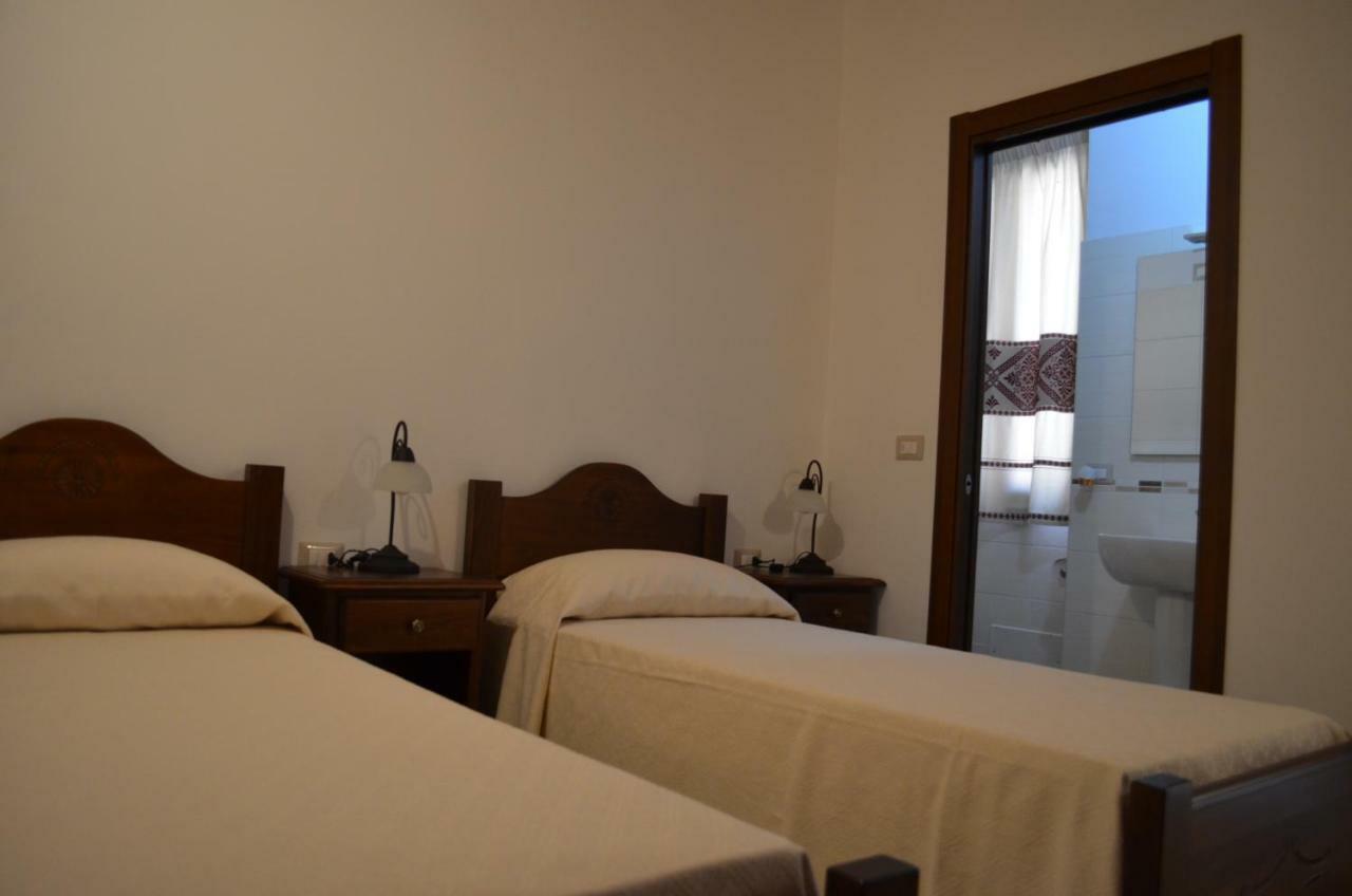 Casa Vacanze La Pavoncella Iglesias Ngoại thất bức ảnh
